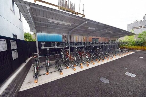 ライジングプレイス綾瀬二番館の物件内観写真